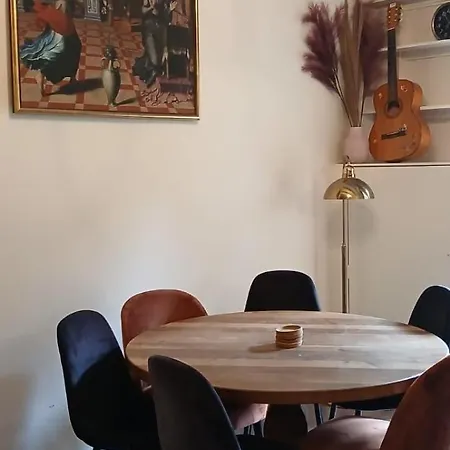 Center With Private Garden And 2 Bicycles Apartament *