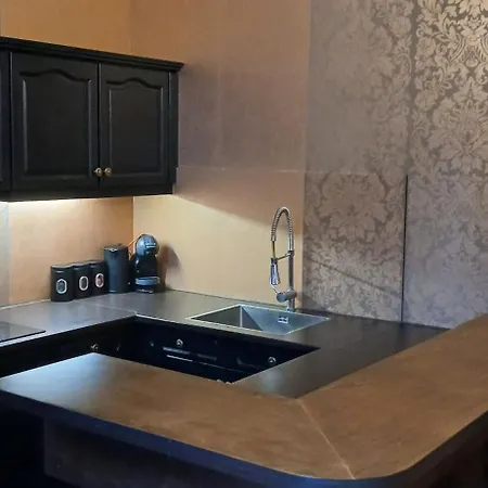 Center With Private Garden And 2 Bicycles