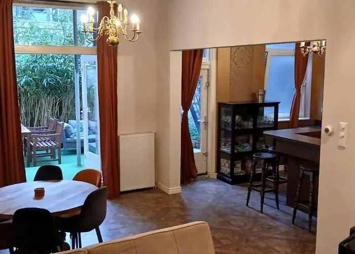 Center With Private Garden And 2 Bicycles Apartamento Gouda