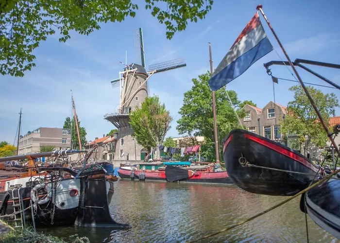 Center With Private Garden And 2 Bicycles *