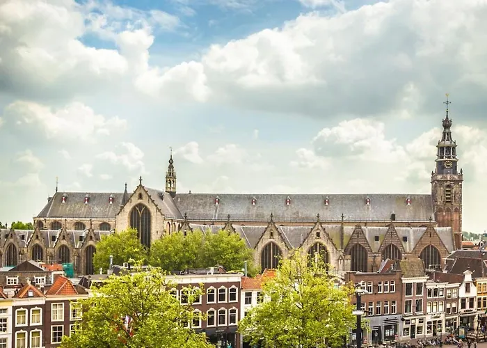 Center With Private Garden And 2 Bicycles *