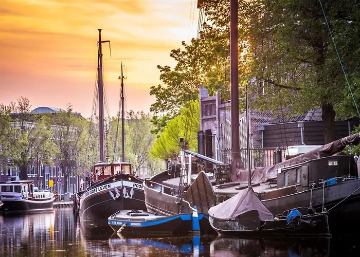 Center With Private Garden And 2 Bicycles Gouda