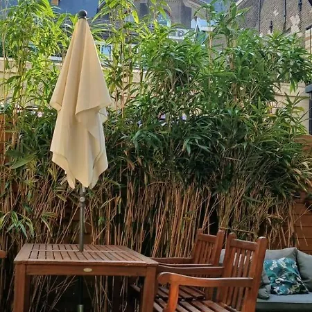 Center With Private Garden And 2 Bicycles