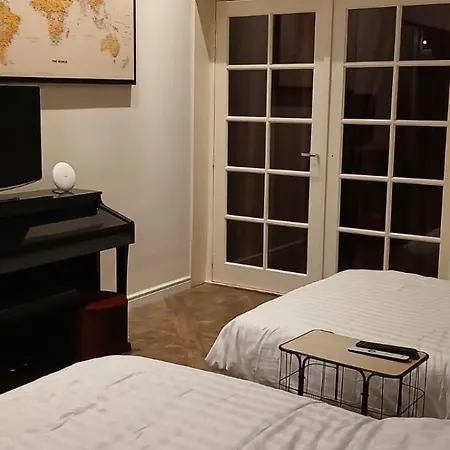 Center With Private Garden And 2 Bicycles Apartman *